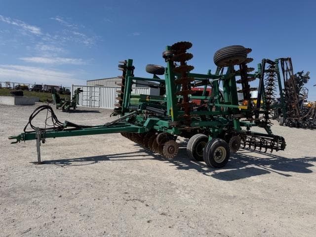 Image of Great Plains 2400TT equipment image 2