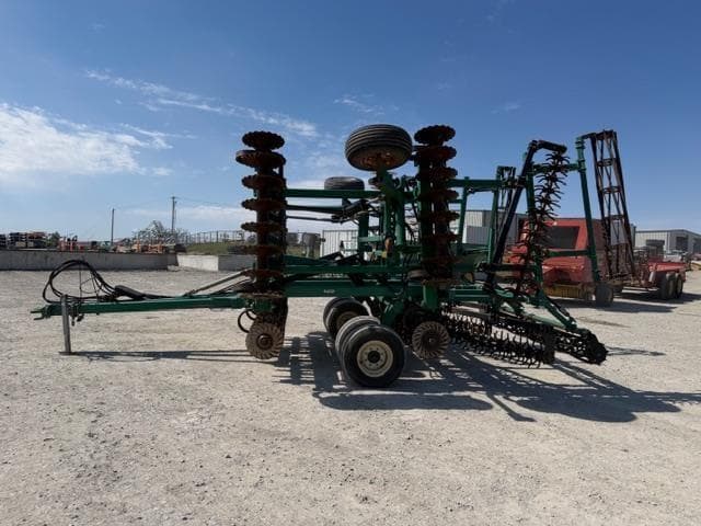 Image of Great Plains 2400TT equipment image 3