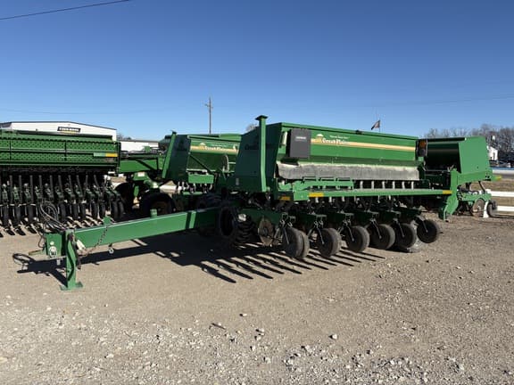 Image of Great Plains 3S3000HDF equipment image 1
