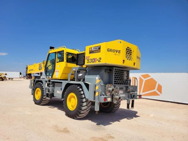 Image of Grove RT530E-2 equipment image 2