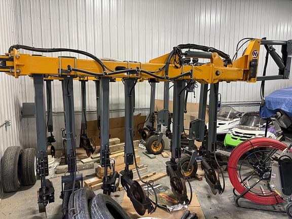 Image of Hagie NTB40 equipment image 2