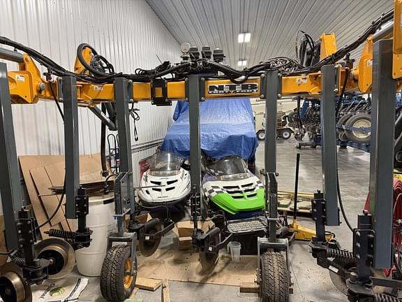 Image of Hagie NTB40 equipment image 3