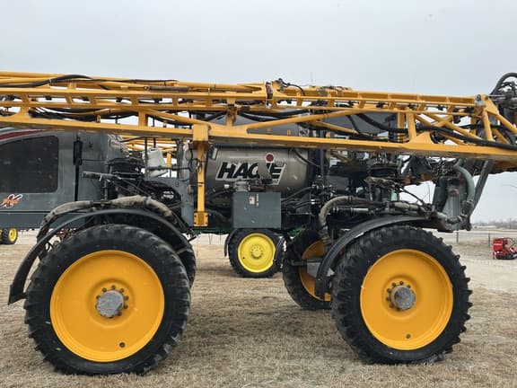 Image of Hagie STS10 equipment image 4