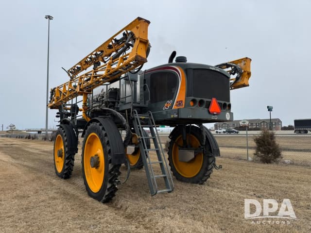 Image of Hagie STS12 equipment image 4