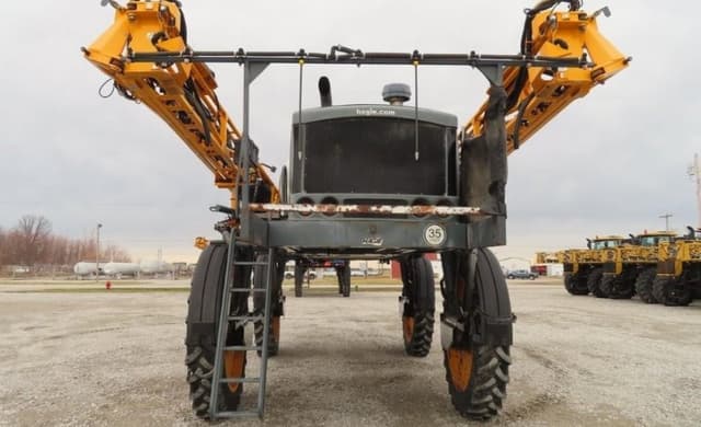 Image of Hagie STS16 equipment image 2