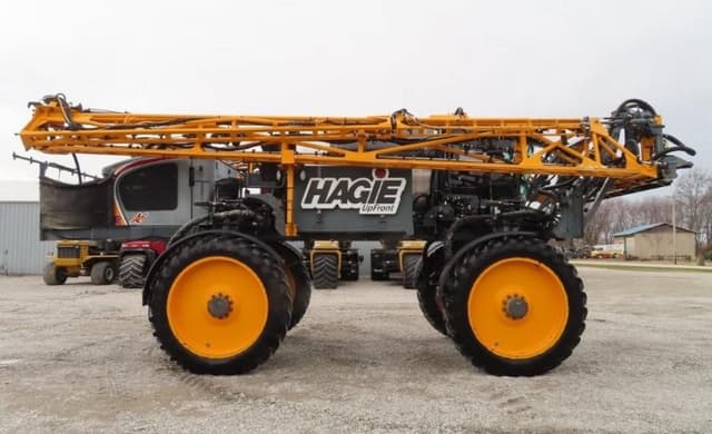 Image of Hagie STS16 equipment image 4