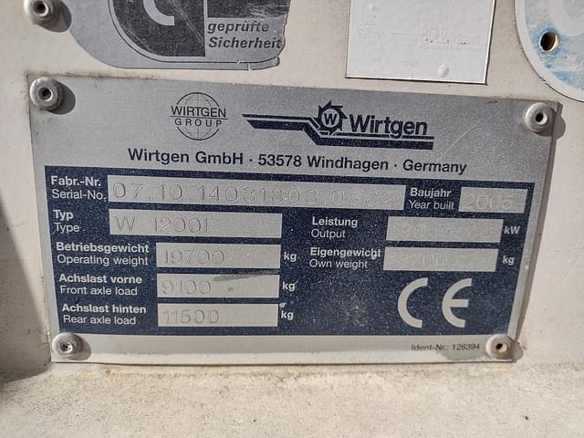 Image of Wirtgen W1200F equipment image 4