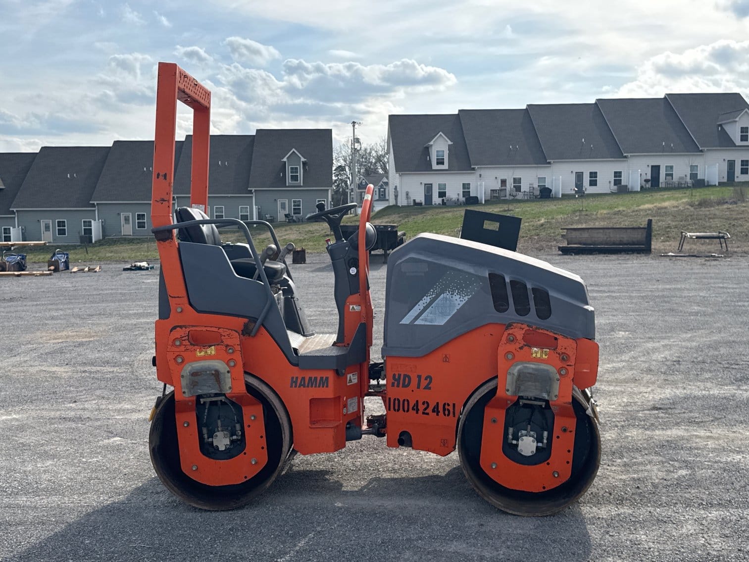 2012 Hamm HD12 Equipment Image0