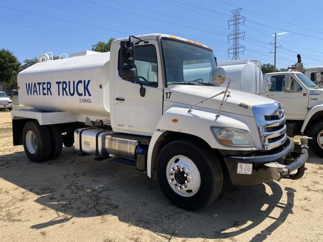 Image of Hino 268 equipment image 3