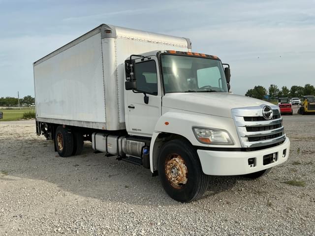 Image of Hino SW16 equipment image 2
