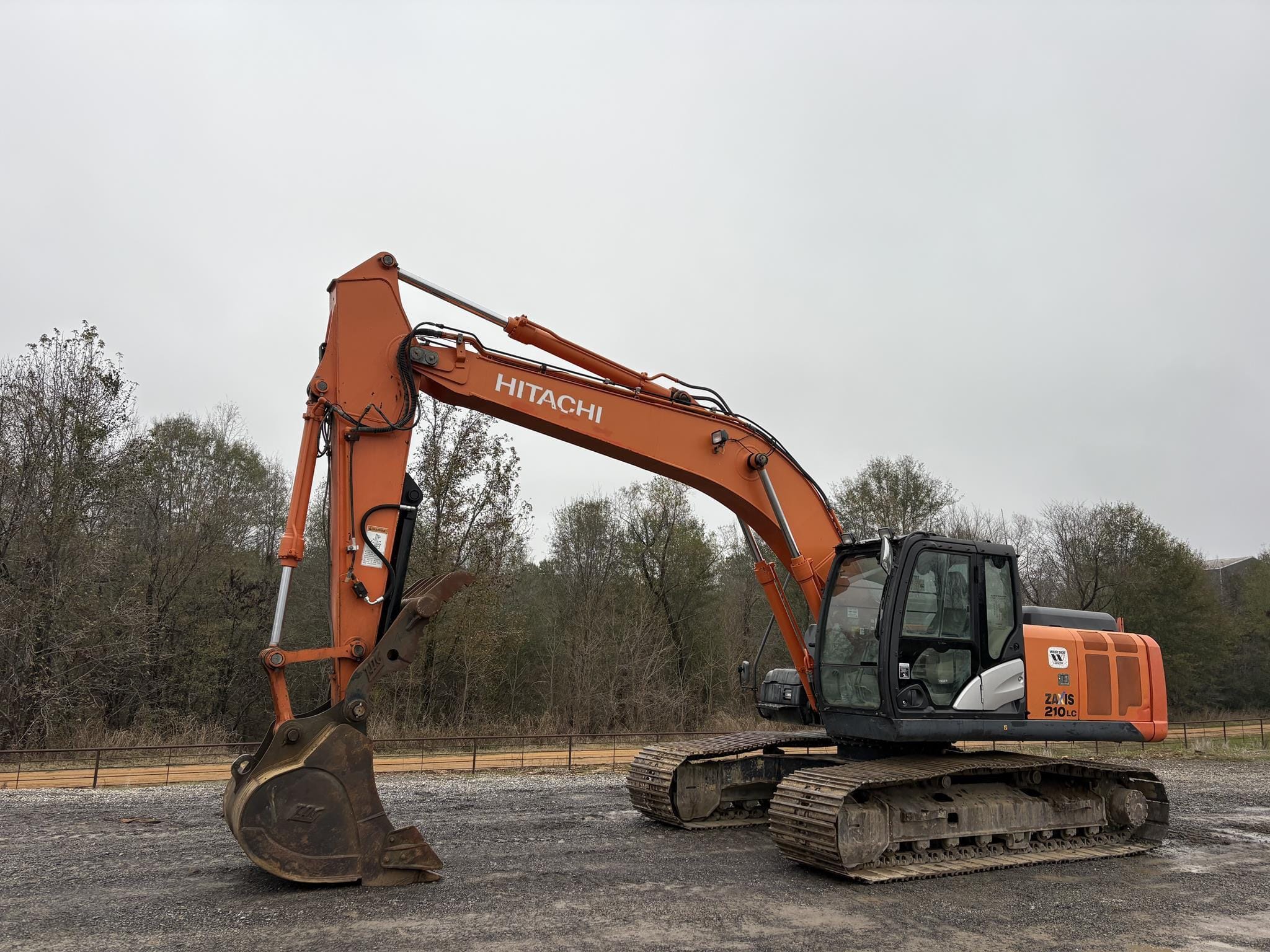 2012 Hitachi ZX210LC-5N Equipment Image0