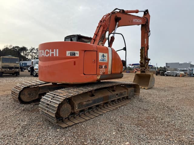 Image of Hitachi ZX225US LC-3 equipment image 4