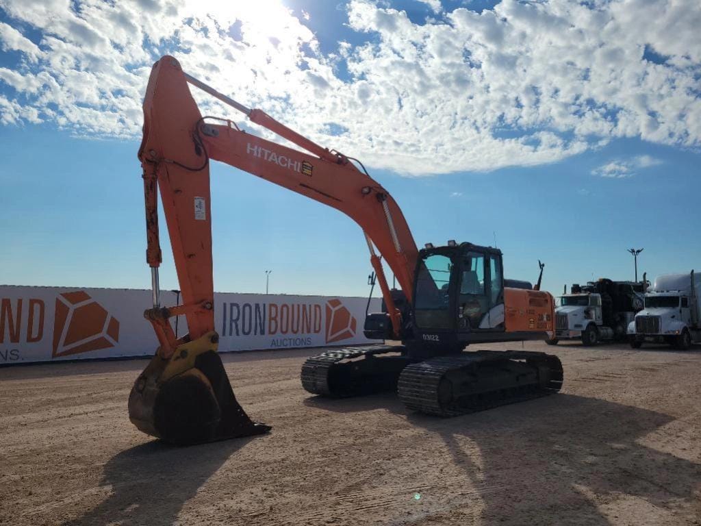 2012 Hitachi ZX250LC Equipment Image0