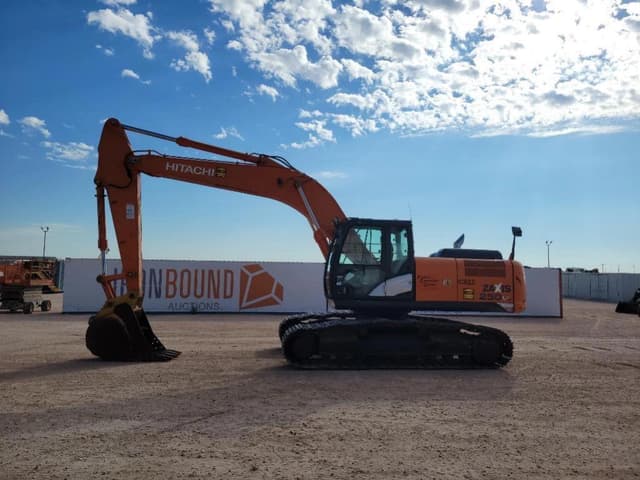 Image of Hitachi ZX250LC equipment image 1