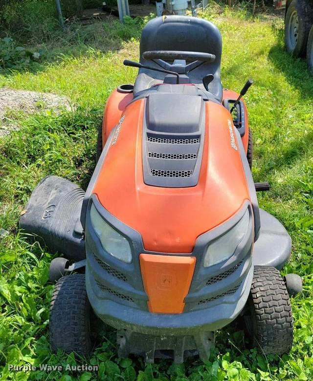 Image of Husqvarna YTH22V46 equipment image 1