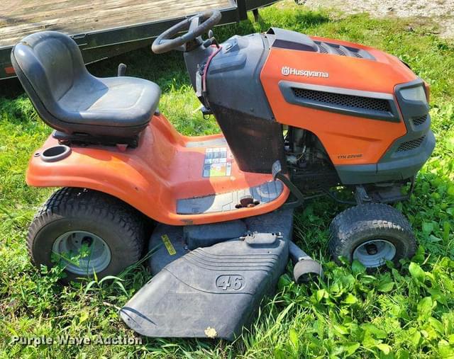 Image of Husqvarna YTH22V46 equipment image 3