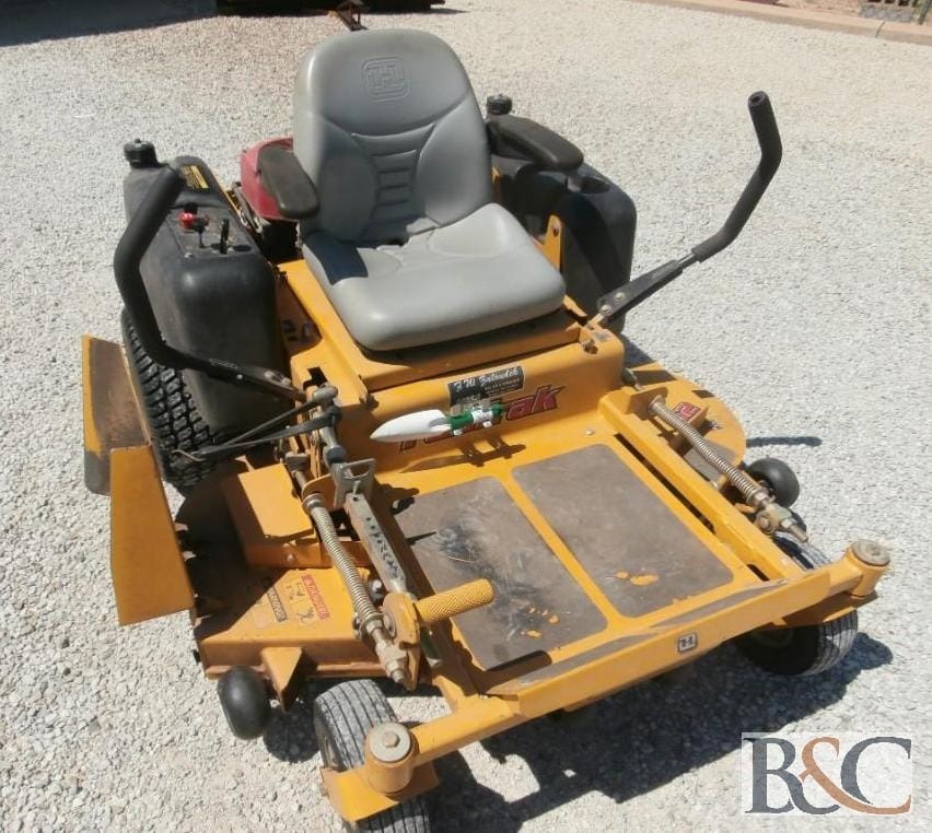 2012 Hustler FasTrak Equipment Image0