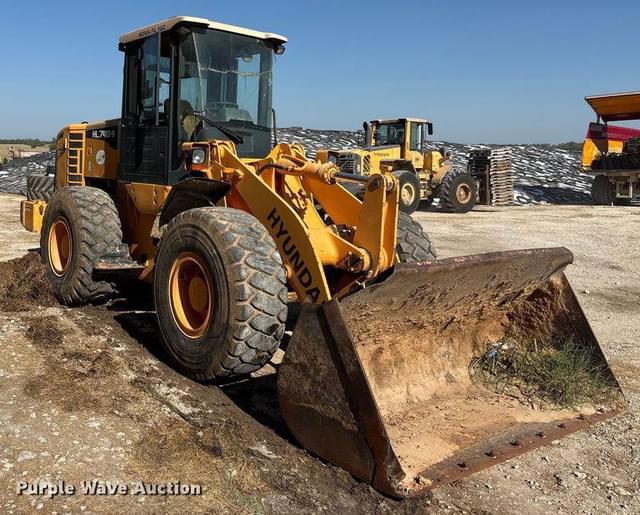 Image of Hyundai HL740-9 equipment image 2