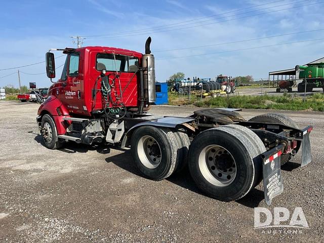 Image of International ProStar Plus 122 equipment image 1
