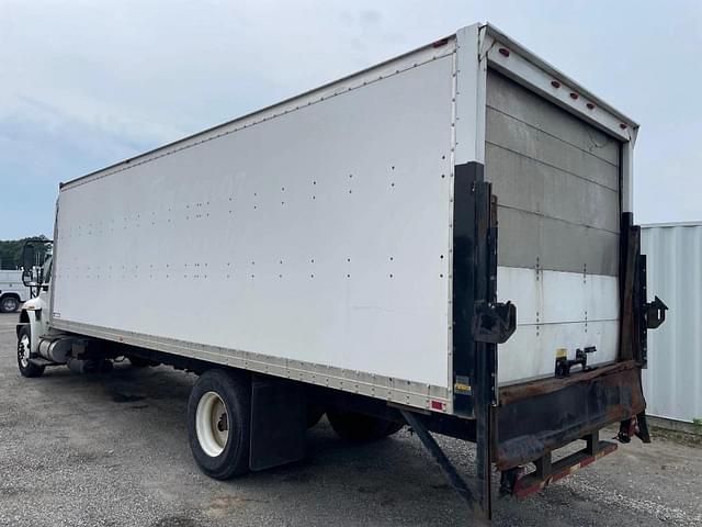 Image of International 4300 equipment image 1