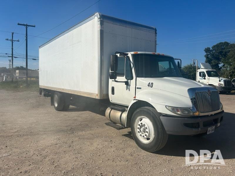 Main image International 4300