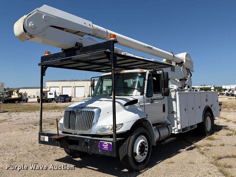 2012 International 4300 Equipment Image0