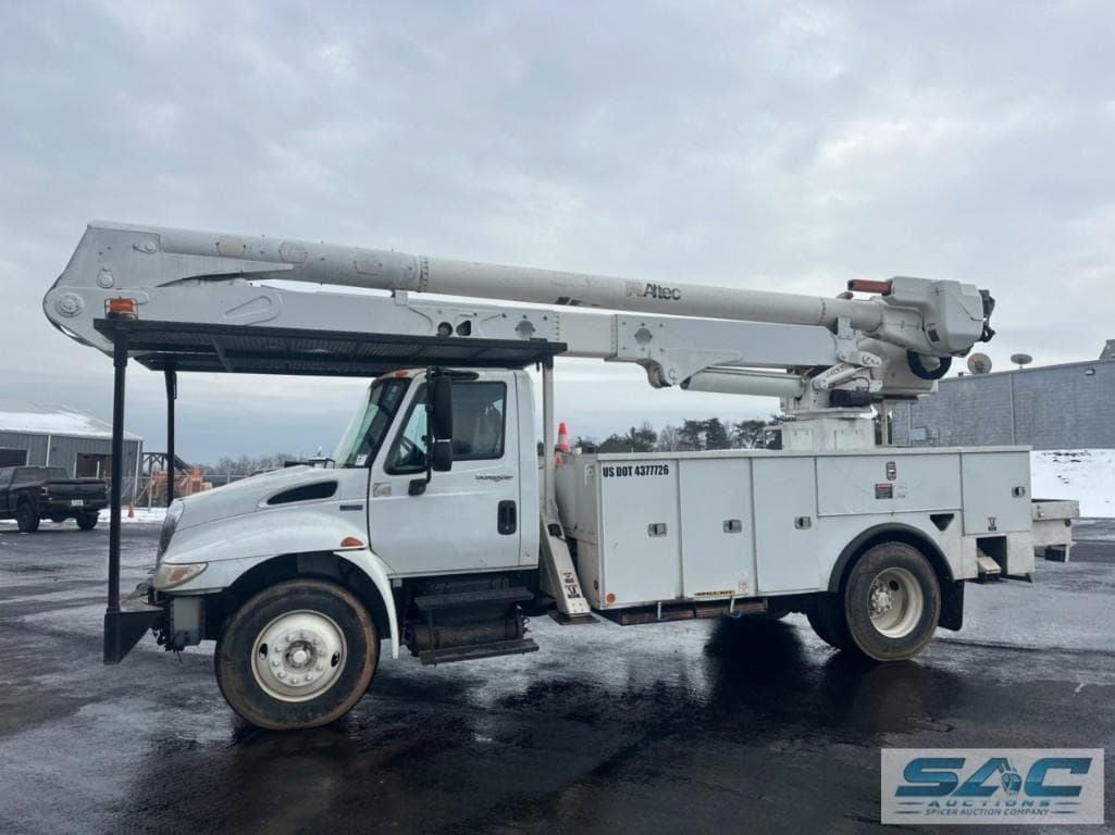 Image of International 4300 SBA Primary image