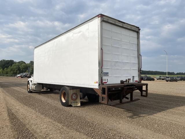 Image of International 4300 equipment image 3