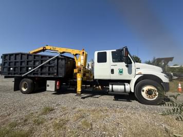 Main image International 4400