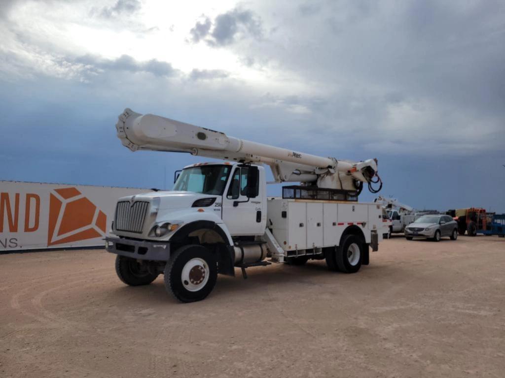 Image of International 7300 Primary image