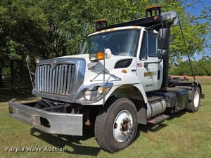 2011 International 7400 Image
