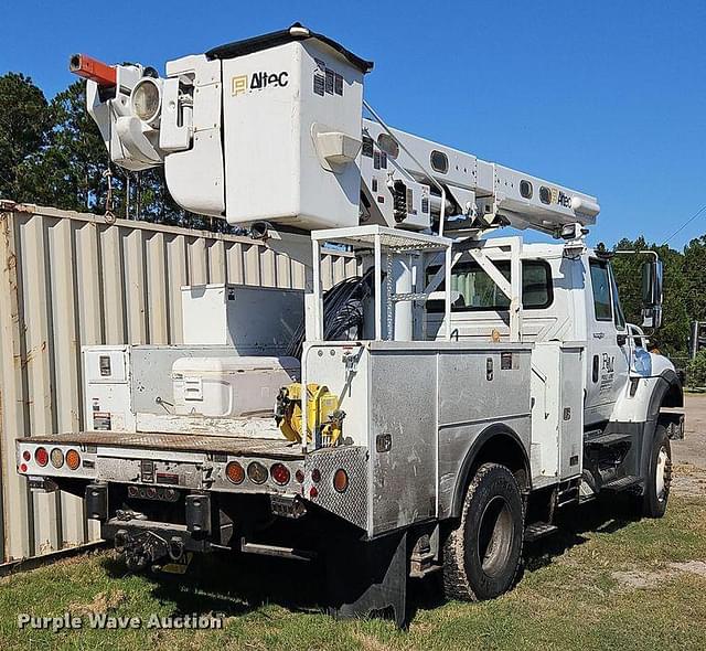 Image of International 7500 equipment image 2