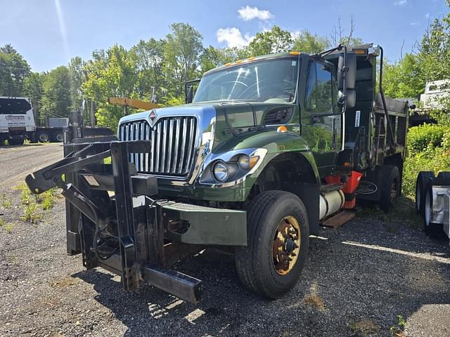 Image of International Workstar 7500 equipment image 1