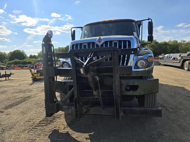 Image of International Workstar 7500 equipment image 1