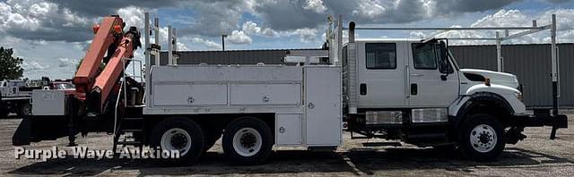 Image of International 7600 equipment image 3