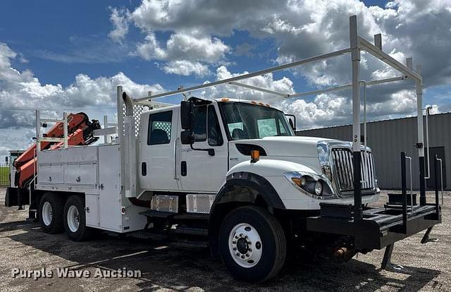 Image of International 7600 equipment image 2