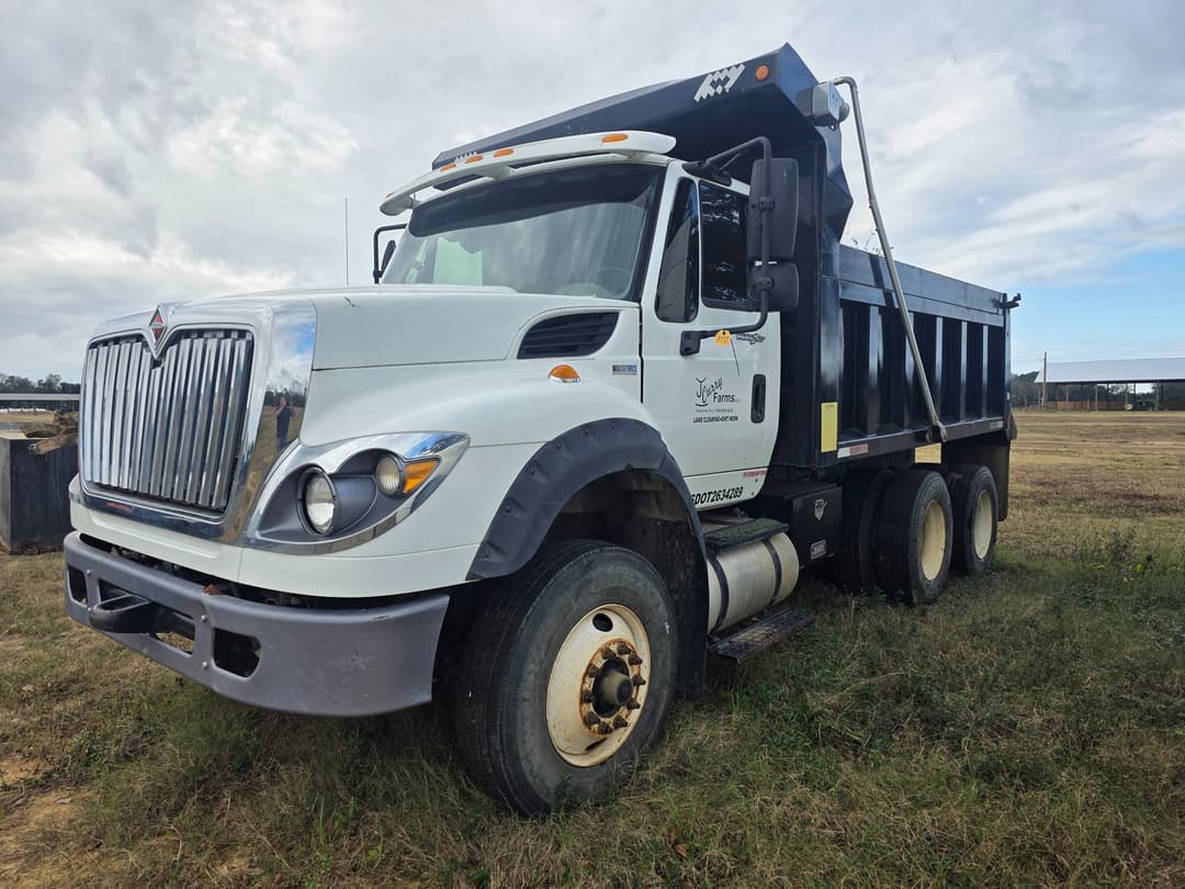 Image of International 7600 Primary image