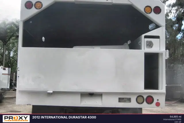Image of International Durastar 4300 equipment image 3