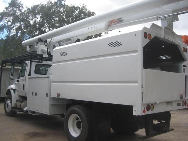 Image of International Durastar 4300 equipment image 4