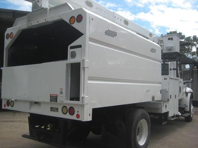 Image of International Durastar 4300 equipment image 2
