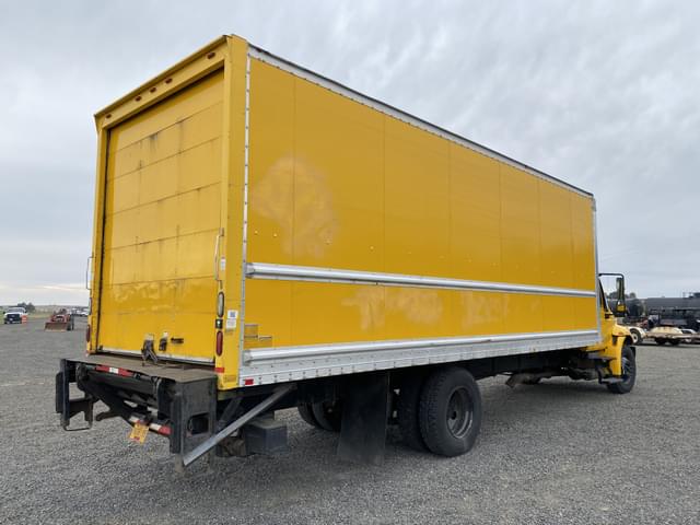 Image of International Durastar 4300 equipment image 4