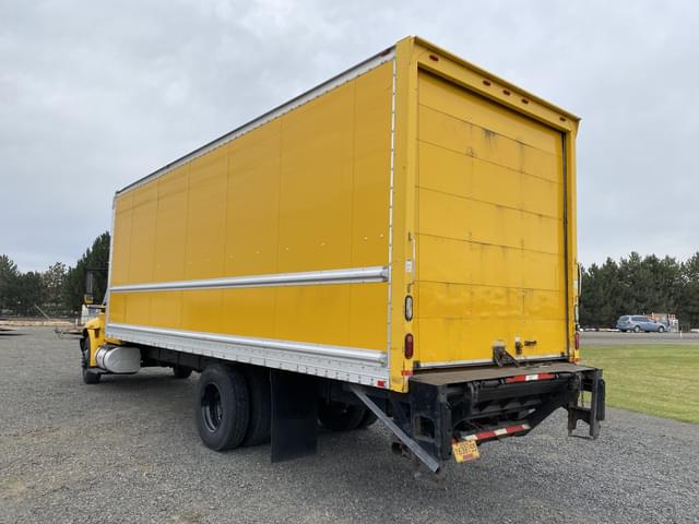 Image of International Durastar 4300 equipment image 2