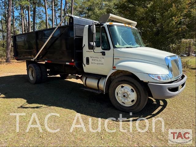 Image of International Durastar 4300 equipment image 1