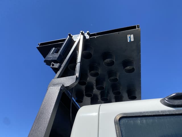 Image of International Durastar 4300 equipment image 4