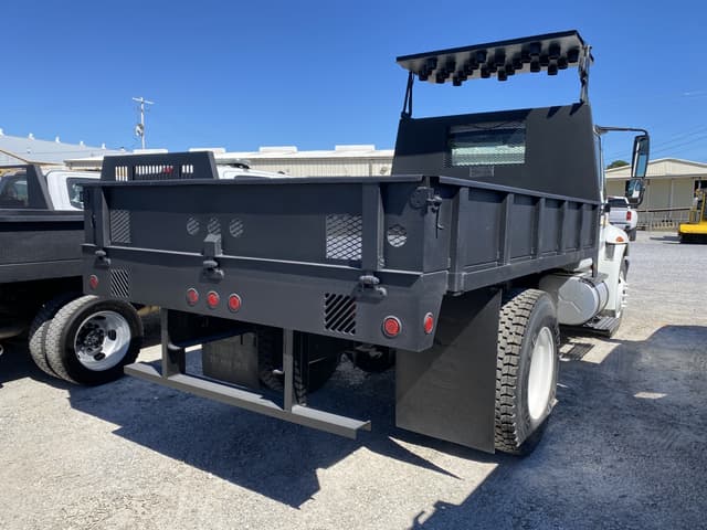 Image of International Durastar 4300 equipment image 2