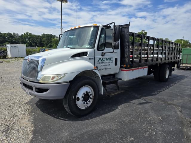 Image of International Durastar 4300 equipment image 2