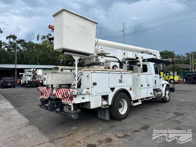 Image of International Durastar 4300 equipment image 4