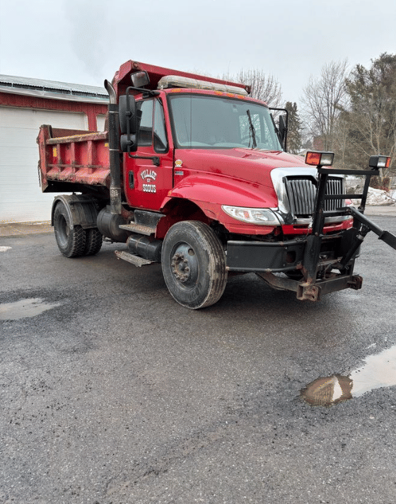 Image of International DuraStar 4400 equipment image 3