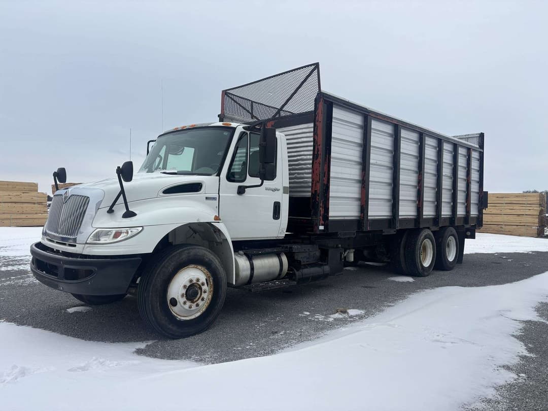 Image of International Dura Star 4400 Primary image