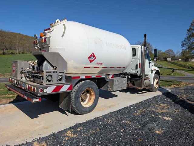 Image of International Dura Star 4400 equipment image 4